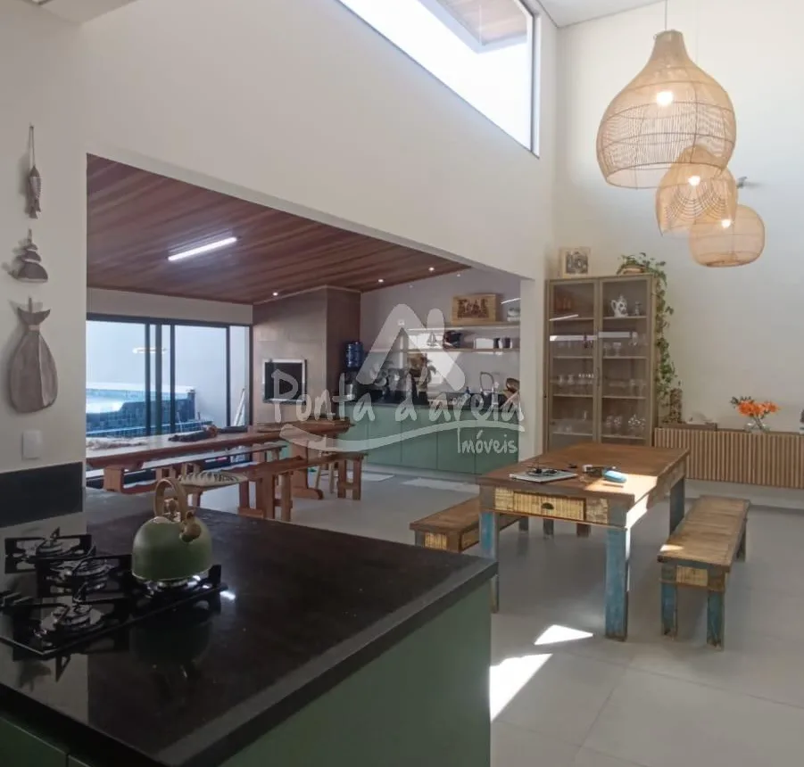 EXCELENTE SOBRADO - ATAMI NORTE